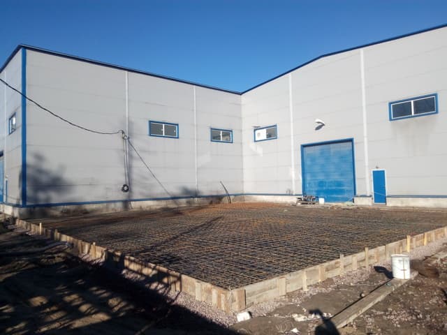 Началось строительство складских помещений в Мурино